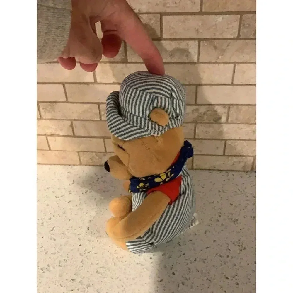 Mouseketoys Winnie the pooh choo choo pooh‎ bean bag plush b25